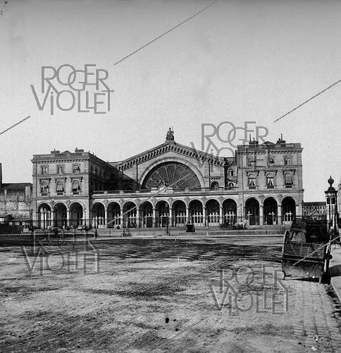 La gare de l'Est. Paris (10ème arr.), vers 1890.