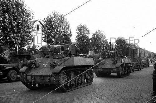 World War II. Liberation of Paris. Tanks MSA1 from the Jean-Nohain section of the 2nd Armored Division, arriving from the Porte d'Italie. Michel Frys aboard the second tank. Morning of August 25, 1944.